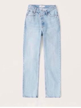 Abercrombie & Fitch The Dad High Rise Jeans